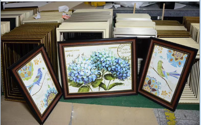 武漢畫框加工與廣告燈箱型材一站式服務，漢口工廠優(yōu)勢明顯